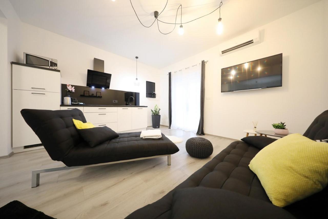 Luxury Apartments 1107 扎达尔 外观 照片
